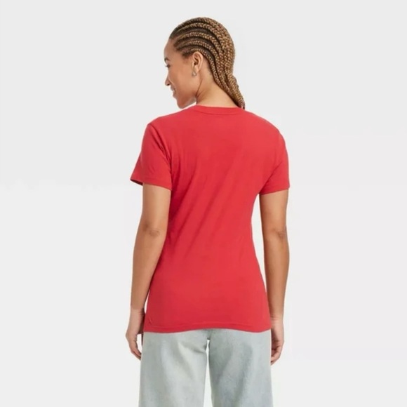 Universal Threads Women's Classic Blood Orange V-Neck T-Shirt - Picture 2 of 8